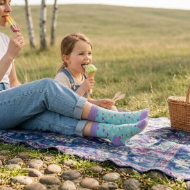 Pistacjowe skarpetki damskie w kolorowe lody